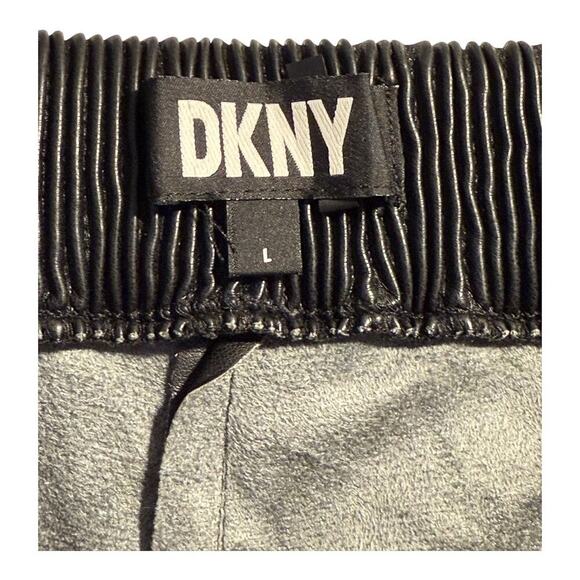 DKNY Women's Black Faux Leather Wide Leg Pants Size Large Side Zip NWOT - Picture 4 of 9